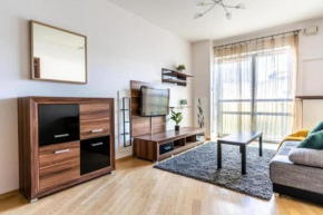 Central Warsaw Apartment - Great Location - One Bedroom Apartment - Platinum Towers